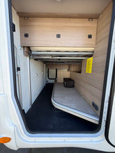 Charger l'image dans la galerie, Chausson 638 EB