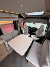 Charger l'image dans la galerie, DETHLEFFS JUST CAMP T 7052 DBL ACTIVE