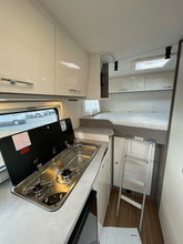 Charger l'image dans la galerie, Etrusco (Hymer) V 5.9 DR