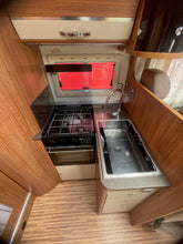 Charger l'image dans la galerie, ADRIA CORAL S 690 SC
