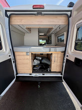 Charger l'image dans la galerie, DETHLEFFS GLOBETRAIL 600

