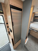 Charger l&#39;image dans la galerie, DETHLEFFS JUST CAMP T 7052 DBL ACTIVE
